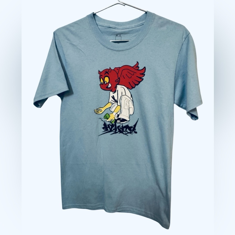 WKND Lucky Devil Light Blue Skate Graphic T-Shirt Men’s S MINTY